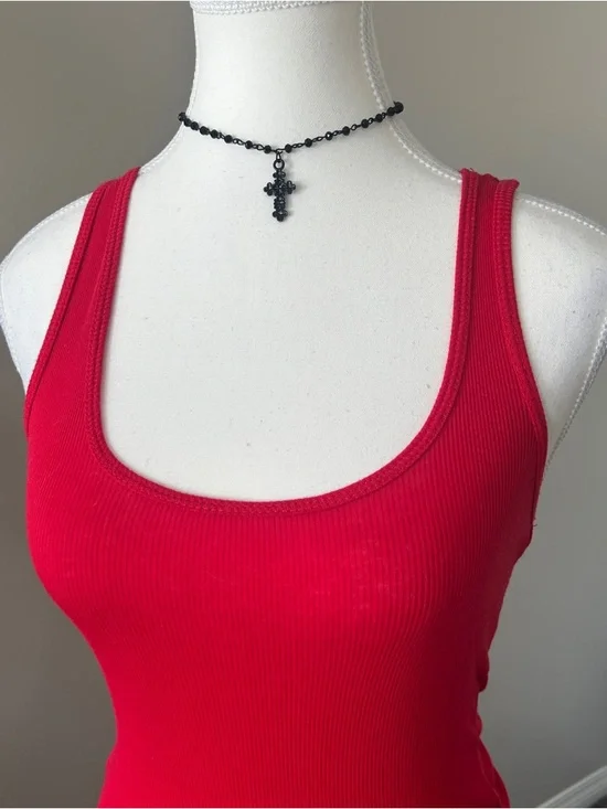 Y2K “SWS” Plain Red Ribbed Tank Top - Picture 2 of 7
